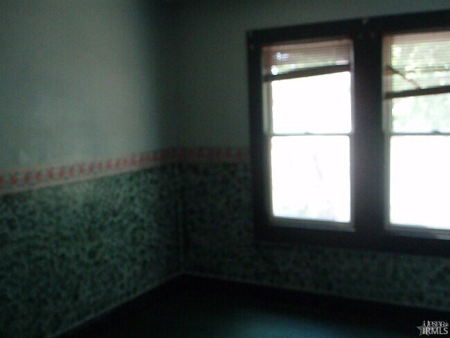 Building Photo - 636 Huffman St