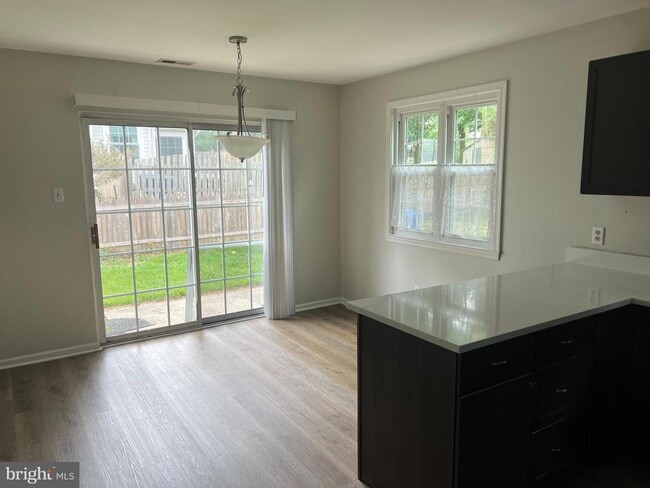 Building Photo - 110 Stoneham Dr