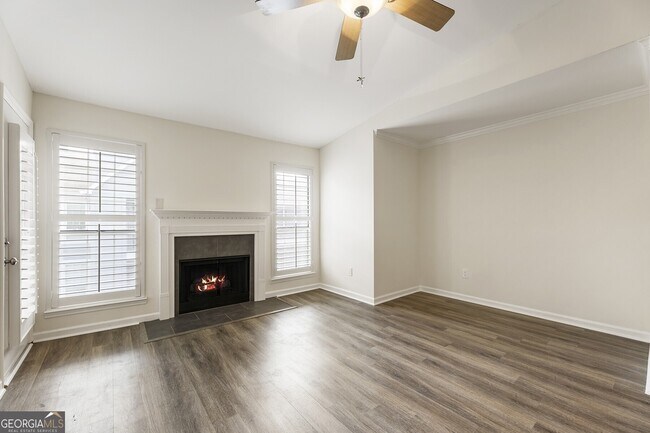 Building Photo - 210 Granville Ct