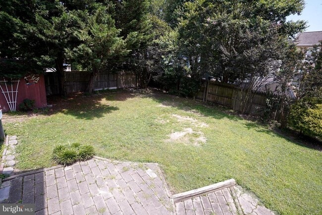 Building Photo - 7862 Centergate Ct