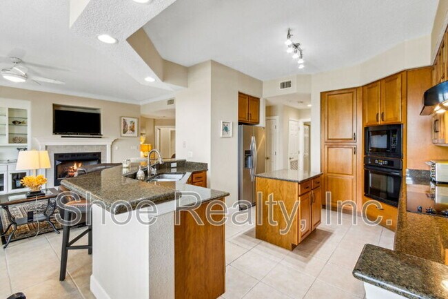 Building Photo - 425 N Ocean Grande Dr