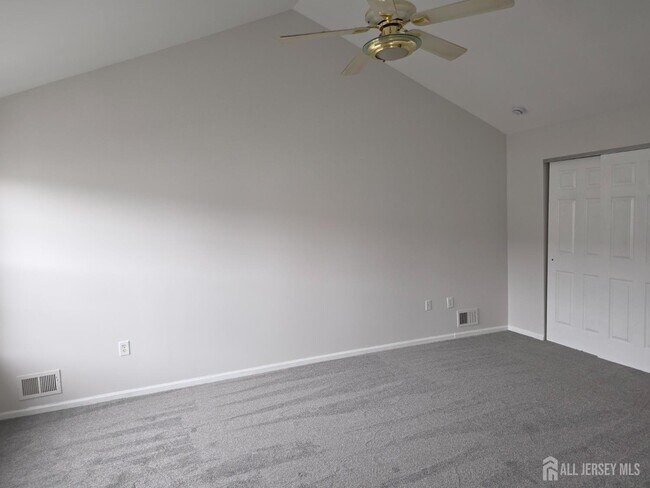 Building Photo - 12 Gallop Ln