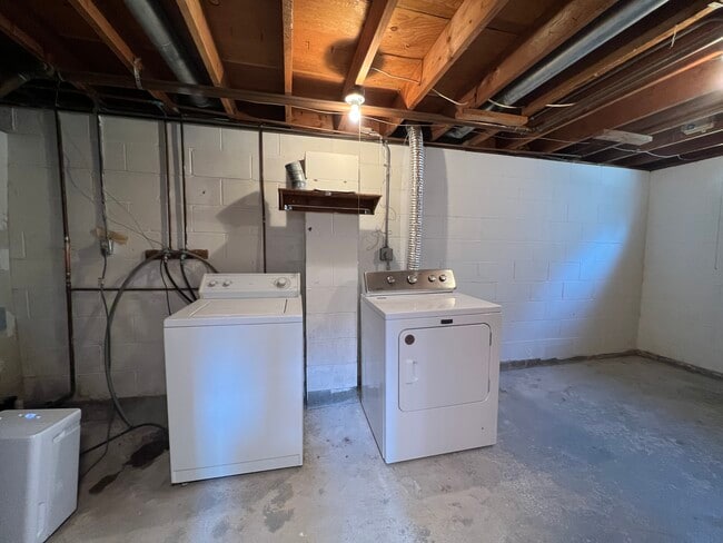 Laundry - 1310 55th St