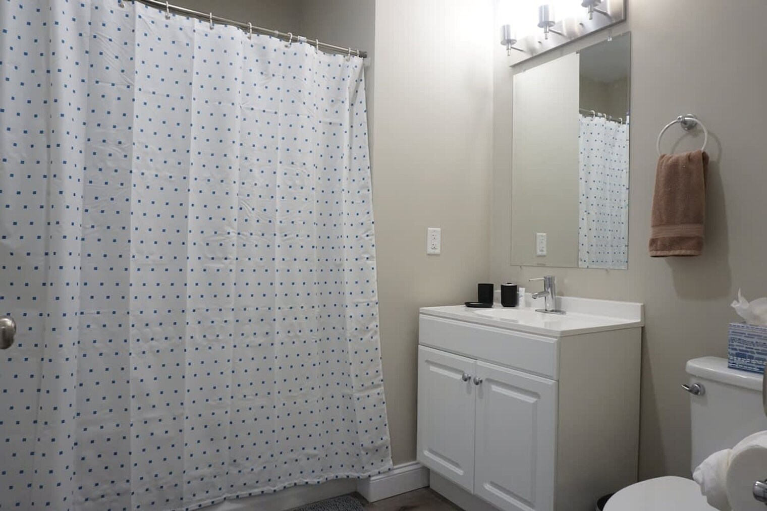 Building Photo - 140 Pearl St