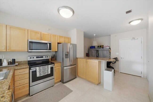 Building Photo - 222 N Columbus Dr