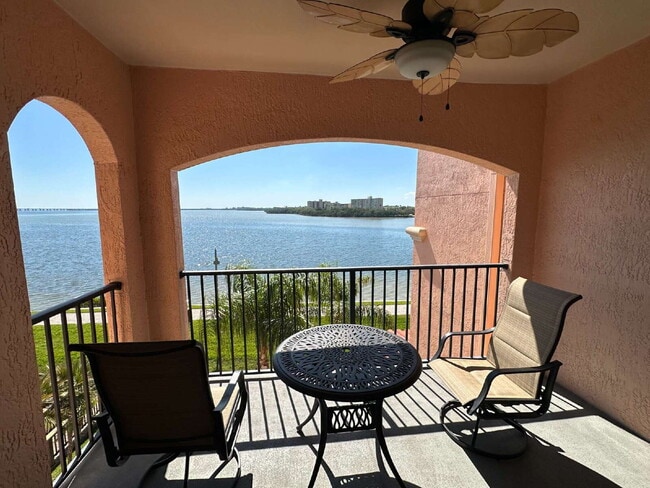 Building Photo - 2755 Via Capri