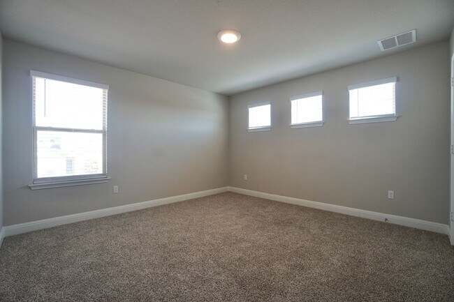 Building Photo - 16716 Casa Anna Dr.