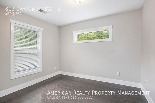 Building Photo - 813 Dayton St SW