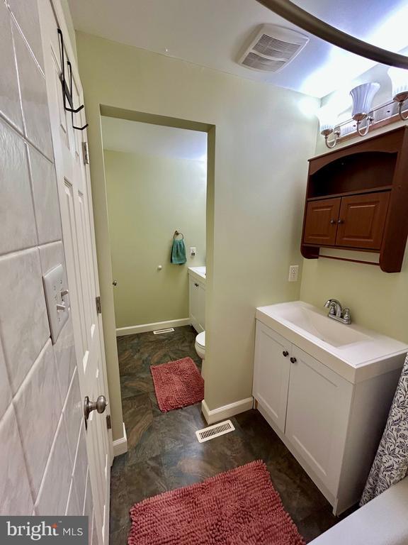 Building Photo - 1007 Cape Splitt Harbour