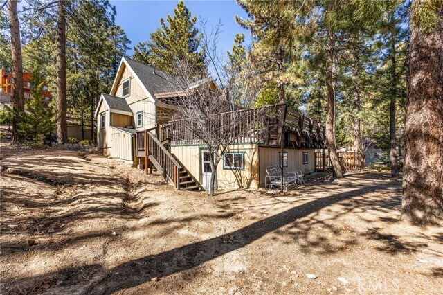 Building Photo - 547 Chipmunk Ln
