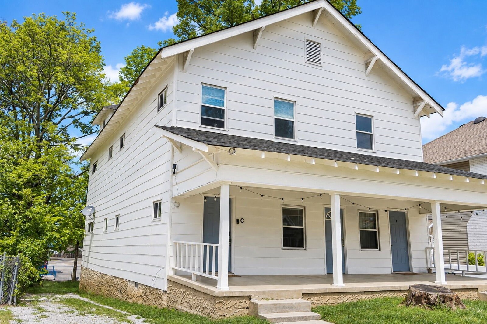 Building Photo - 1605 Duncan Ave