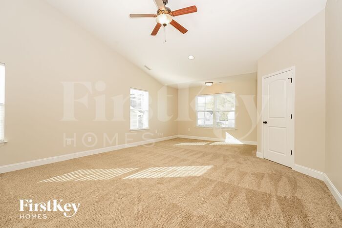 Building Photo - 11 Harvest Oak Ct