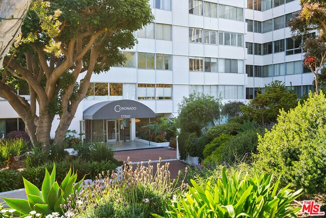 Building Photo - 17350 Sunset Blvd