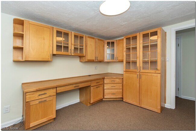 Building Photo - 2685 Rocklyn Rd