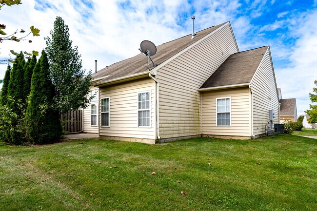 Building Photo - 2652 Harrison Ln