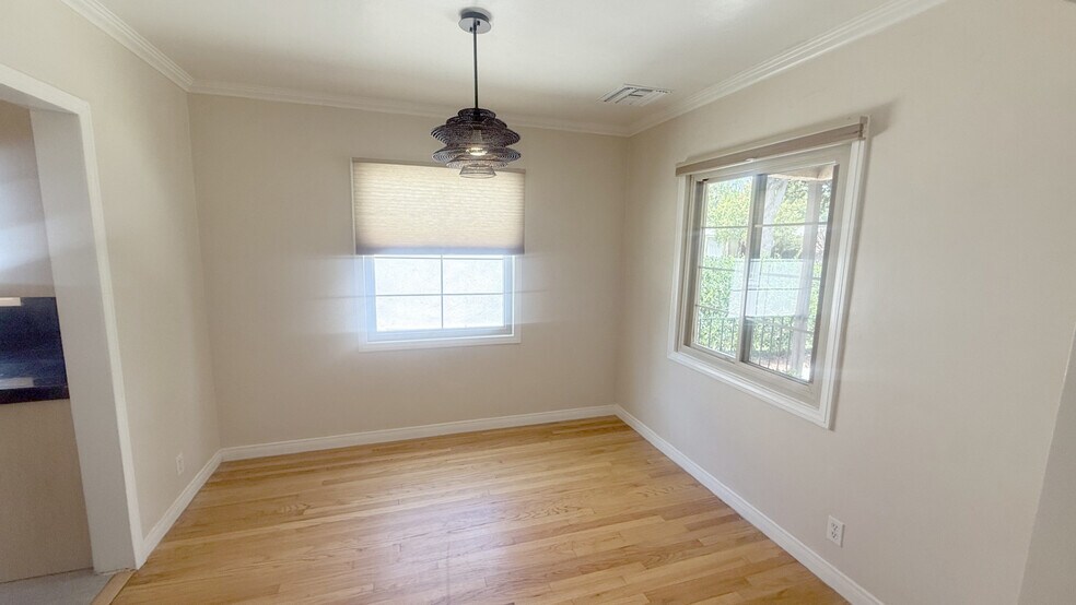 Building Photo - 6243 Blucher Ave