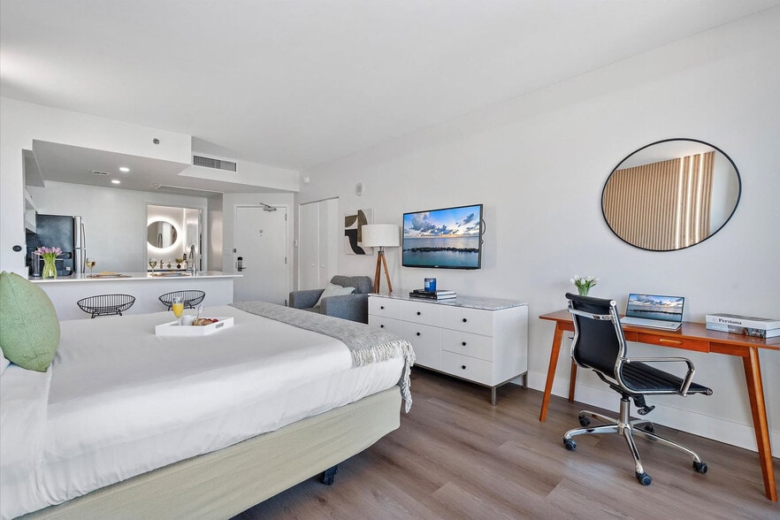 Building Photo - 2889 McFarlane Rd