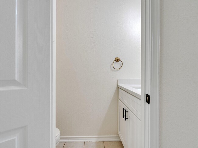 Building Photo - 4510 Chestnut Meadow Dr