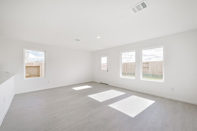 Building Photo - 710 Zuppino Ln