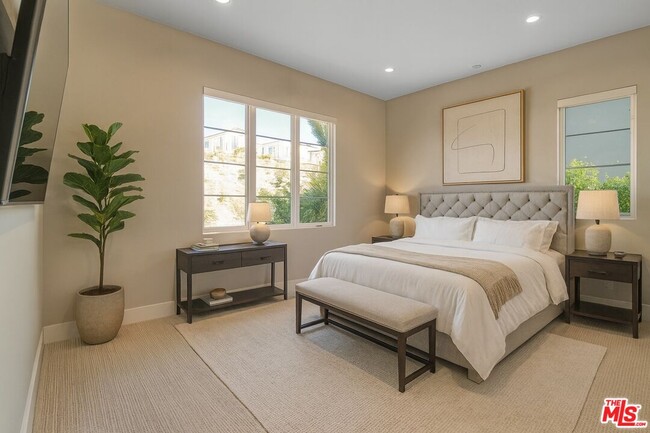 Building Photo - 20306 Willoughby Ln