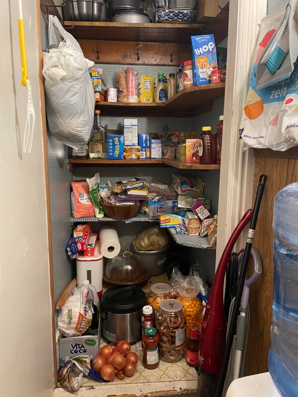 Building Photo - 132 E King St