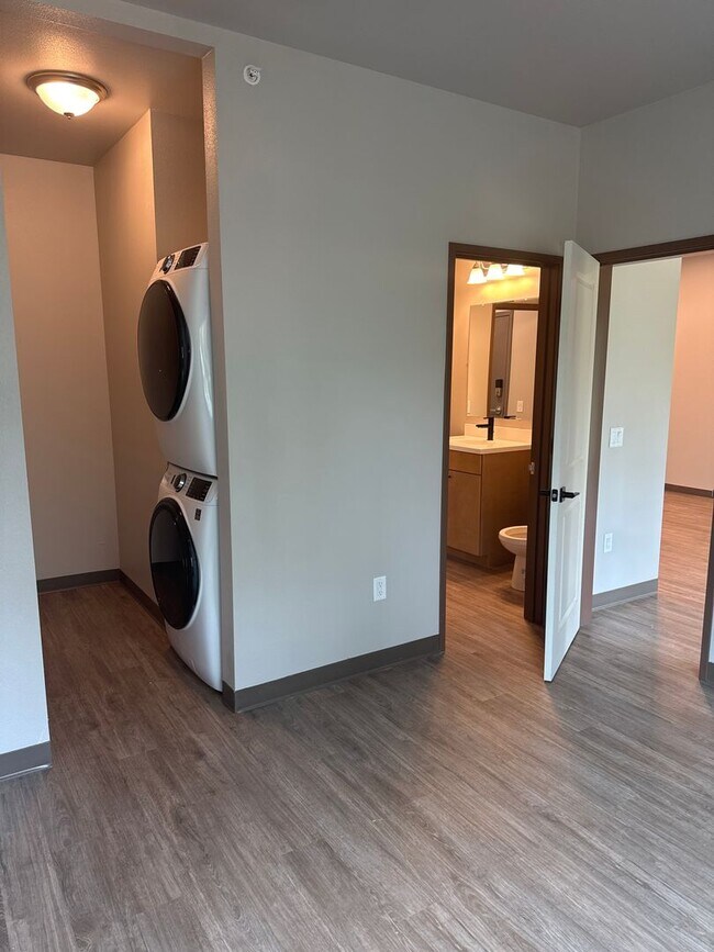 Building Photo - Beautiful, Brand New One Bedroom Near CSU!