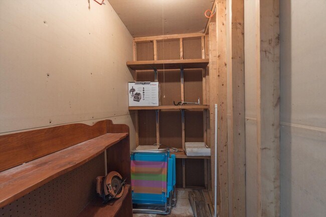 Building Photo - Fully Furnished Beach Rental