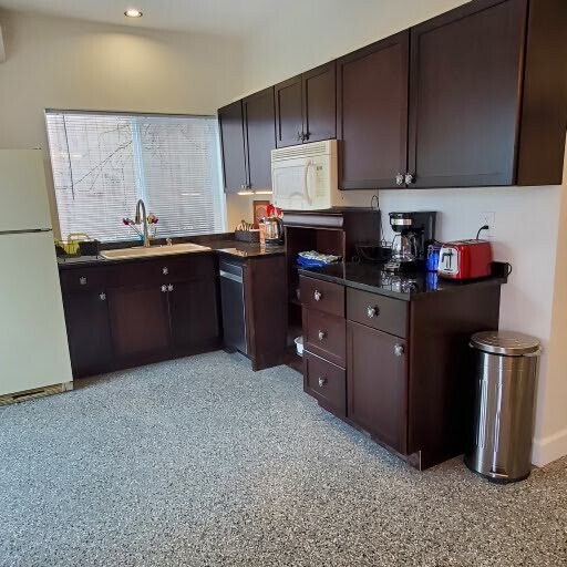Kitchen - 1935 NW 51st St