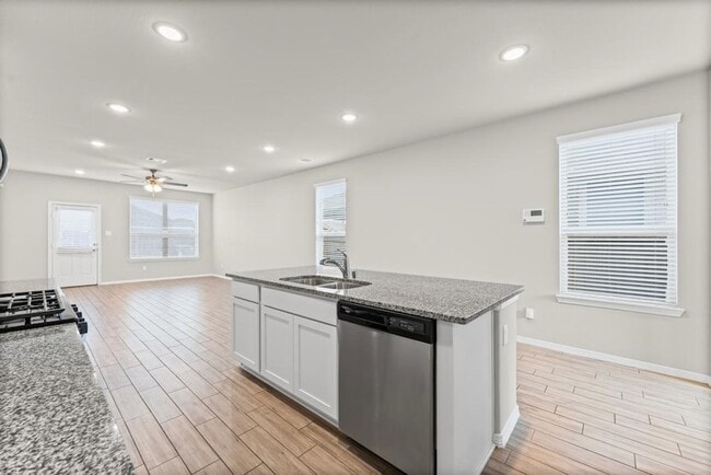 Building Photo - 10818 Catclaw Ct