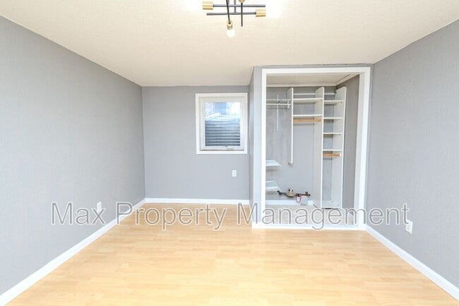 Building Photo - 5305 NW 91st Ct