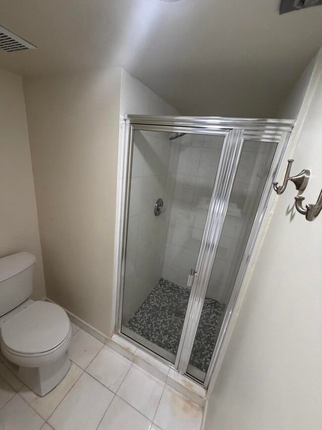 Building Photo - 3530 Mystic Pointe Dr