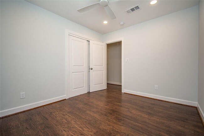 Building Photo - 6810 Northampton Way