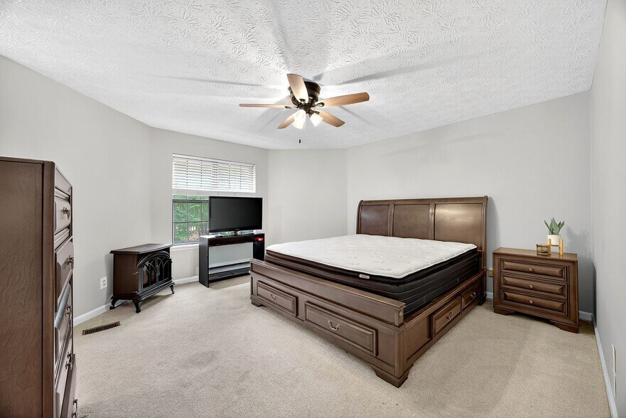 Building Photo - 145 N Bend Trail