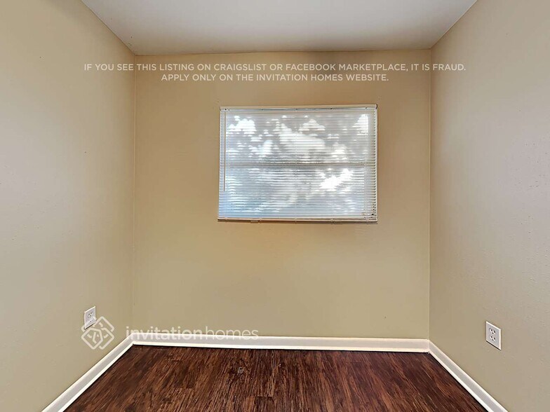 Building Photo - 5512 102nd Ave N