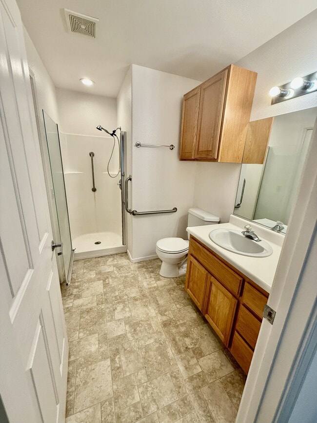 Building Photo - 133 Argall Way