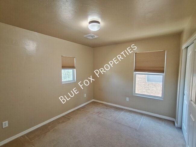 Building Photo - 5874 N Dartwhite Dr