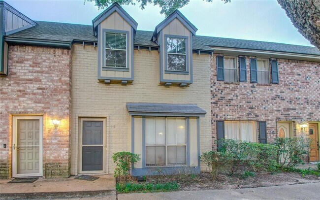 Building Photo - 14703 Barryknoll Ln