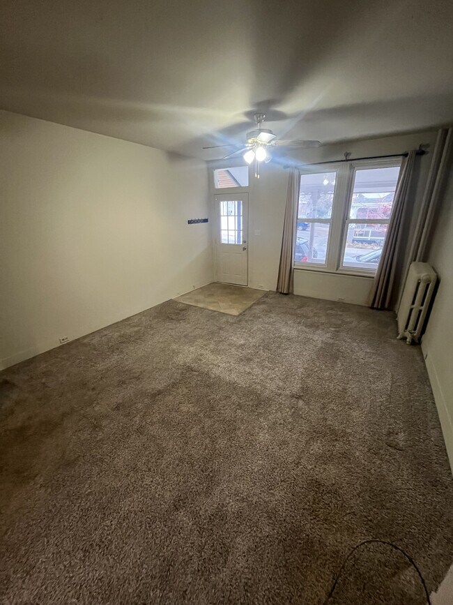 Building Photo - 446 Nevin St