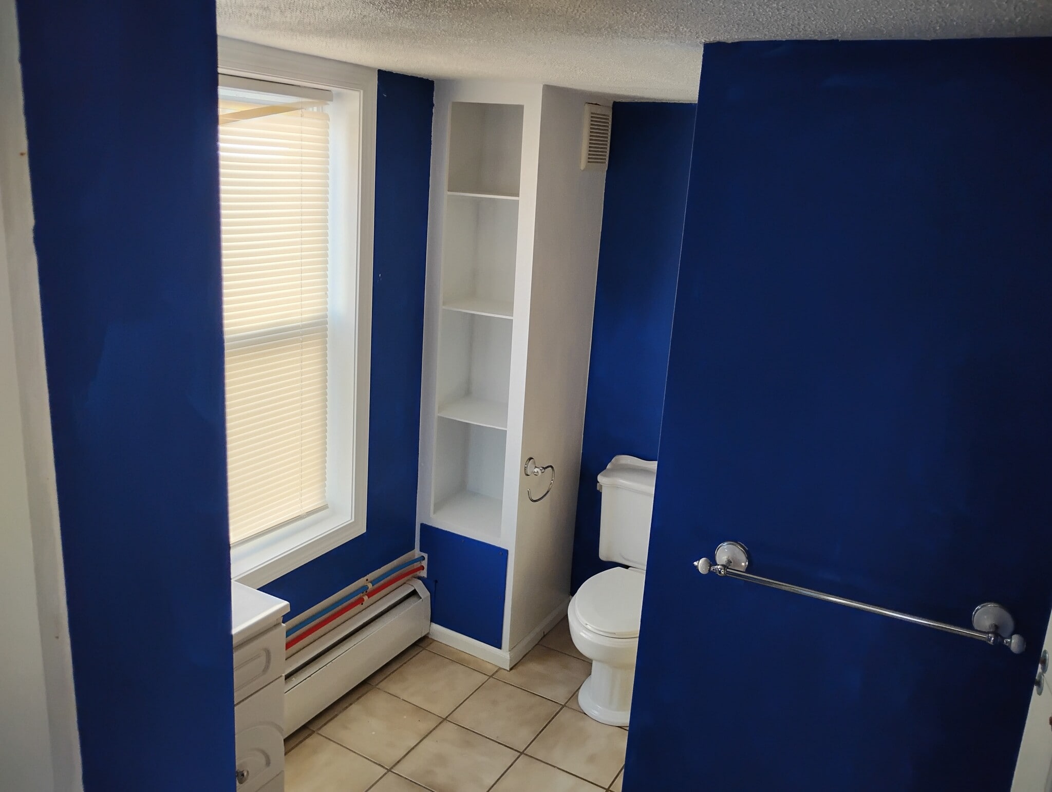 Building Photo - 213 Pleasant St