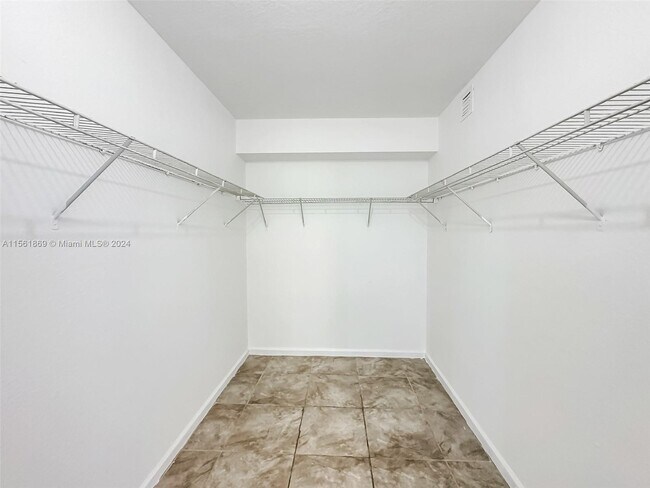 Building Photo - 15430 SW 284th St