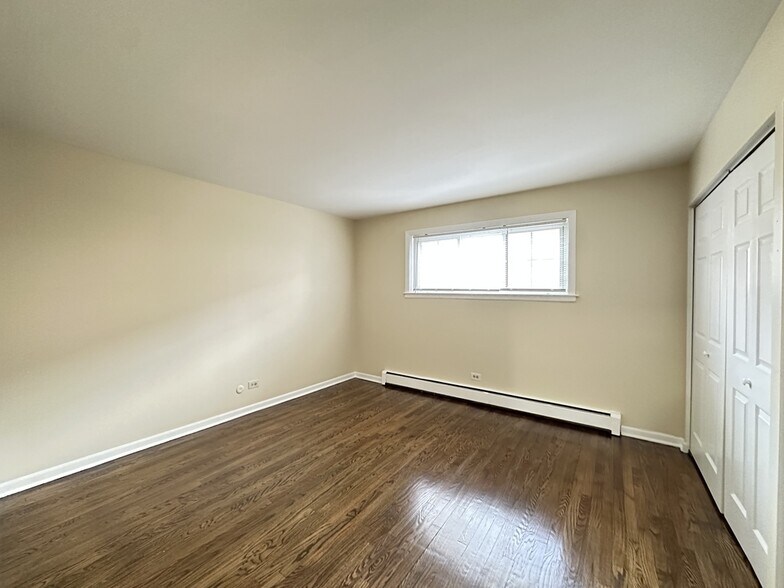 Building Photo - 622 Lincoln Ave