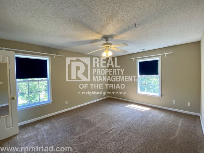 Building Photo - *Move In Special* Deacon Ridge Gated Commu...