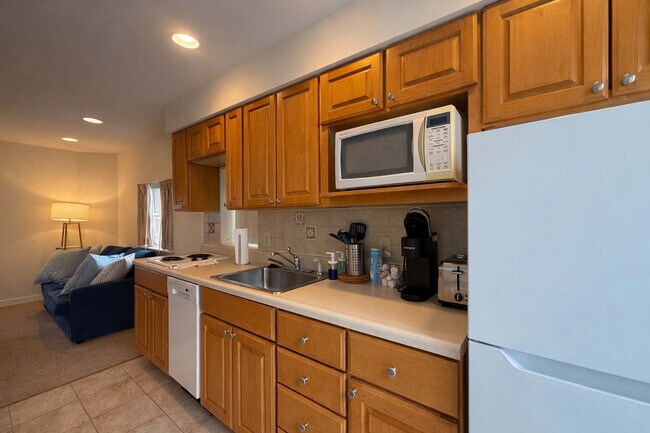 Building Photo - 250 S 17th St