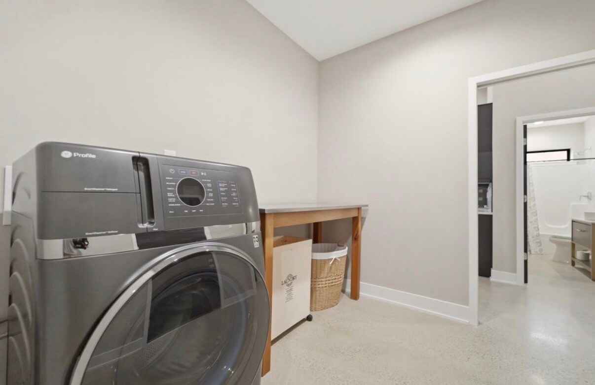 laundry room - 331 Cherryhill St