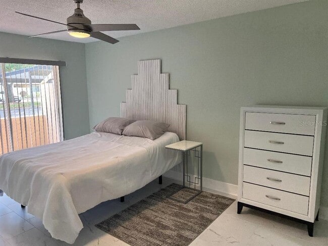 Building Photo - 1220 13th Cir SE