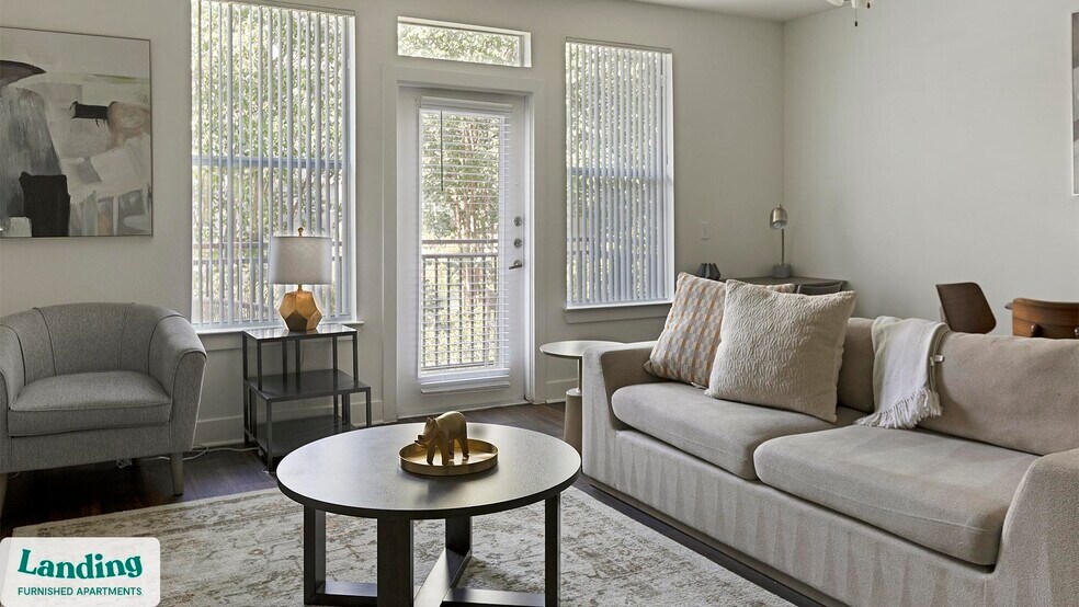 Building Photo - 7373 Valley View Ln