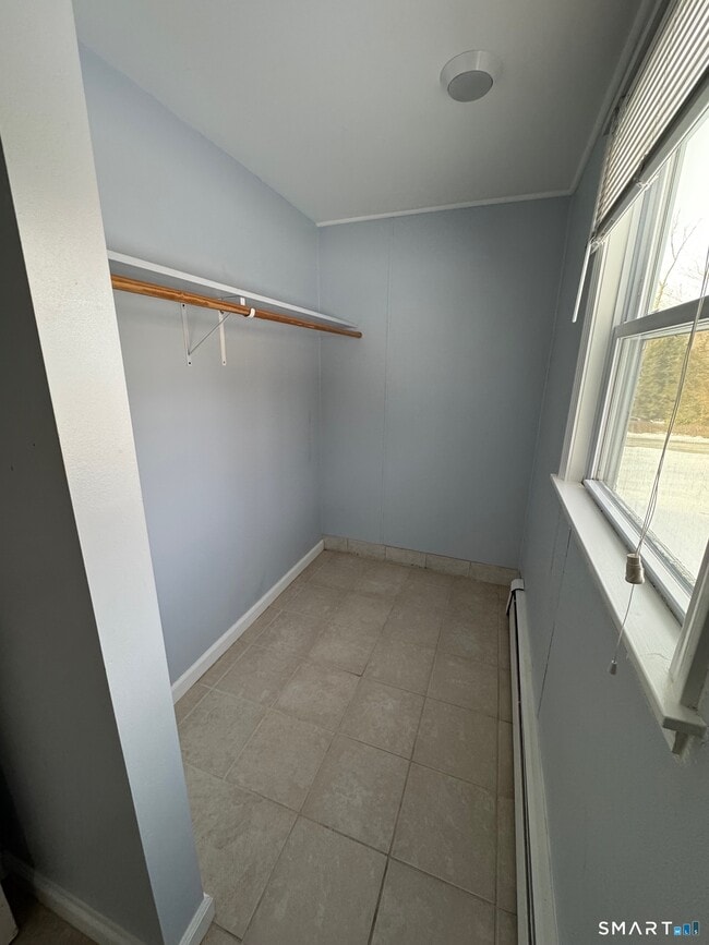 Building Photo - 24 Webb Cir