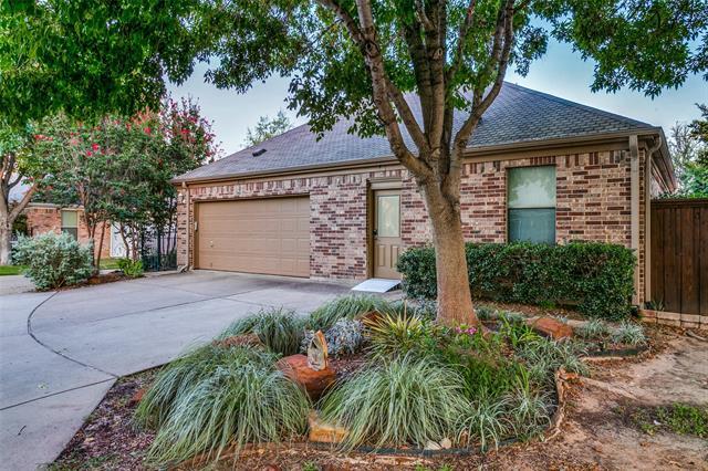 Building Photo - 8621 Beetle Nut Ln