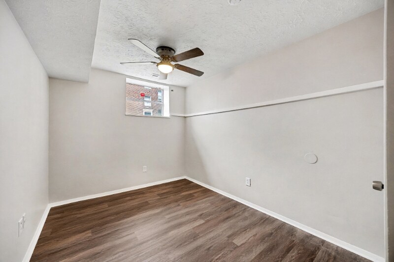 Building Photo - 562 Glenwood Ave