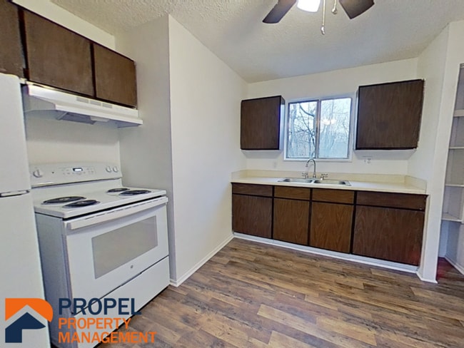 Building Photo - 5702 Howe Rd